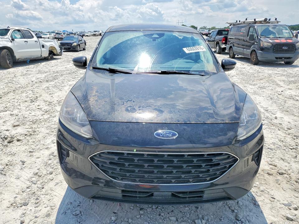 2022 Ford Escape VIN 1FMCU0G67NUB95991 COPART salvage auction — MINOR DENT/SCRATCHES, Salvage Title, sold $2,550 on 2026-08-03 (photo 5)
