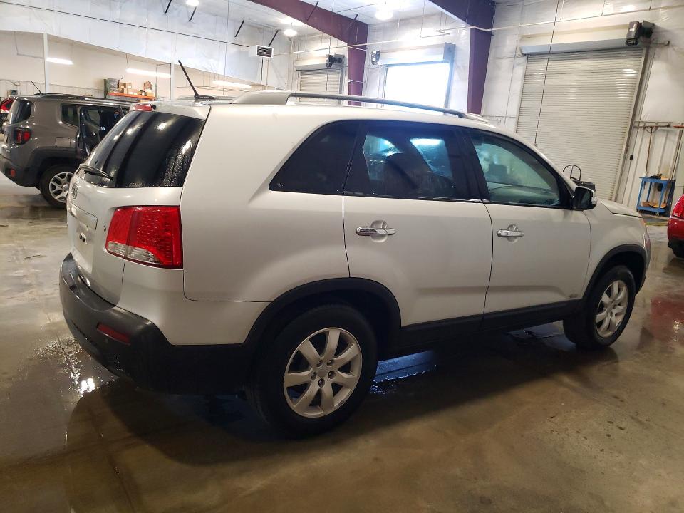 2012 Kia Sorento VIN 5XYKTDA61CG229540 COPART salvage auction — MECHANICAL, Mn - Certificate Of Title, sold $600 on 2026-07-06 (photo 3)