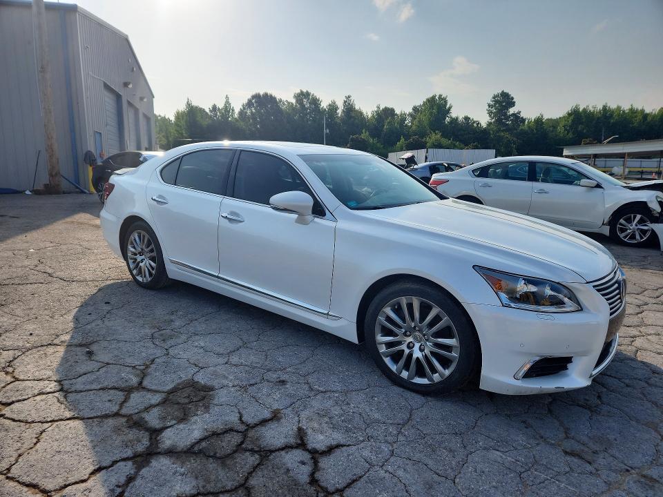 2016 Lexus Ls VIN JTHBL5EF9G5140800 COPART salvage auction — REAR END, FL - CERT OF TITLE-SLVG REBLD FLOOD, sold $150 on 2026-07-30 (photo 4)