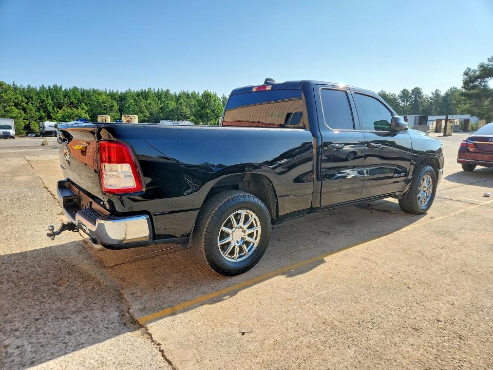 2021 RAM 1500 VIN 1C6RREBM6MN828662 COPART salvage auction — MINOR DENT/SCRATCHES, Fl - Certificate Of Title, sold $12,200 on 2026-09-16 (photo 3)