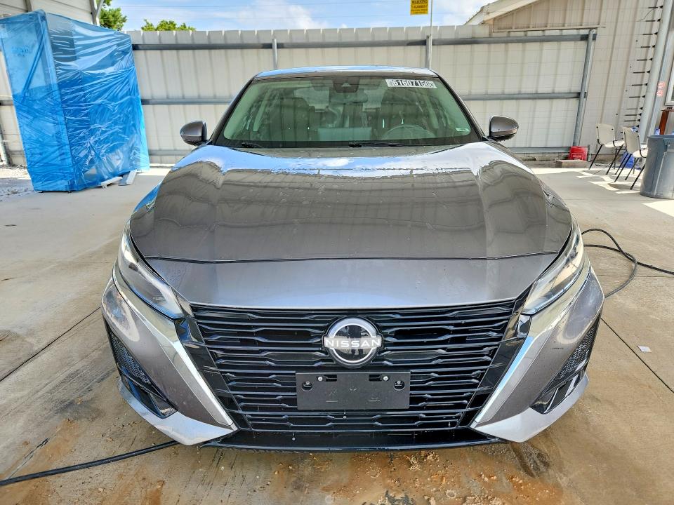 2023 Nissan Altima VIN 1N4BL4DV1PN383379 COPART salvage auction — REAR END, Ar - Certificate Of Title, sold $200 on 2026-07-28 (photo 5)