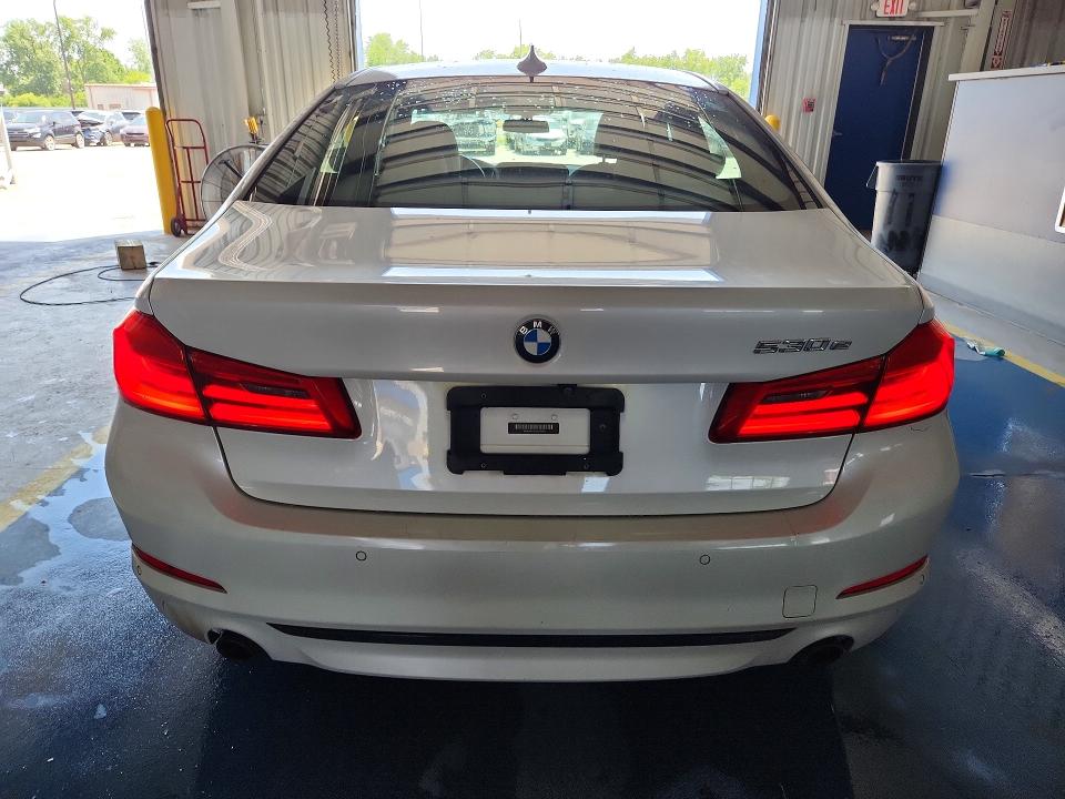 2018 BMW 5er VIN WBAJA9C59JB249025 COPART salvage auction — MINOR DENT/SCRATCHES, Wv - Certificate Of Title, sold $8,100 on 2026-07-20 (photo 6)