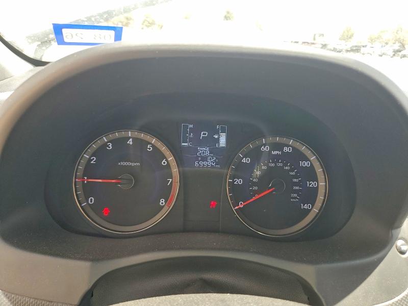 2015 Hyundai VIN KMHCU5AE5FU233037 COPART salvage auction — FRONT END, Tx - Salvage Vehicle Title, sold $600 on 2026-07-24 (photo 9)