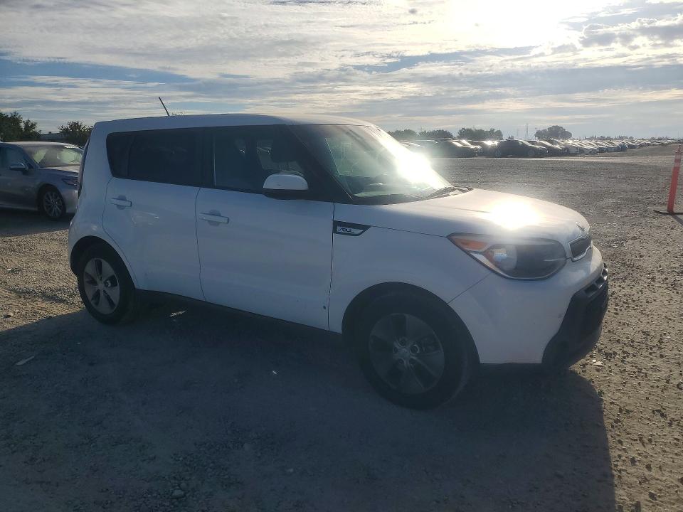 2016 Kia Soul VIN KNDJN2A26G7341602 COPART salvage auction — NORMAL WEAR, CA - DIS/DLR/EXP ONLY CLEAN TITLE, sold $725 on 2026-07-23 (photo 4)