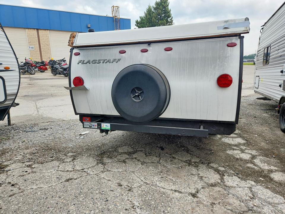 2022 Foresriver VIN 4X4CFS726ND188063 COPART salvage auction — BURN, MI - SCRAP CERTIFICATE OF TITLE, sold $50 on 2026-09-18 (photo 6)