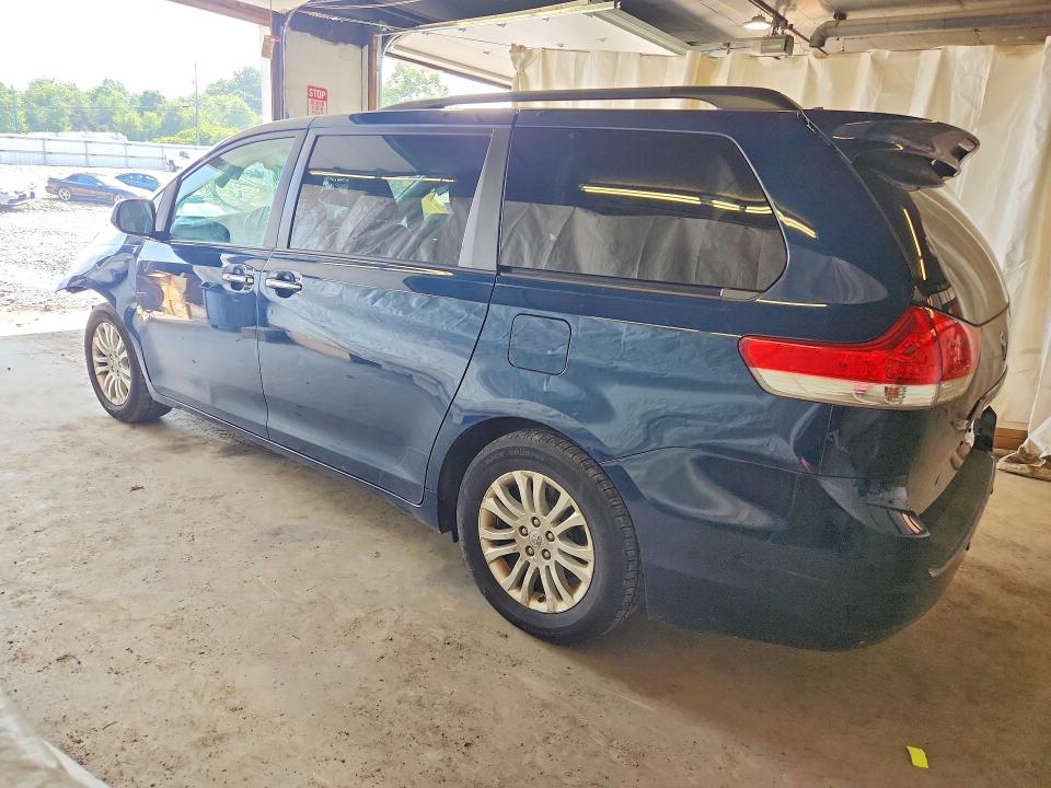 2011 Toyota Sienna VIN 5TDYK3DCXBS145419 COPART salvage auction — FRONT END, PA - CERTIFICATE OF SALVAGE, sold $575 on 2026-07-30 (photo 2)