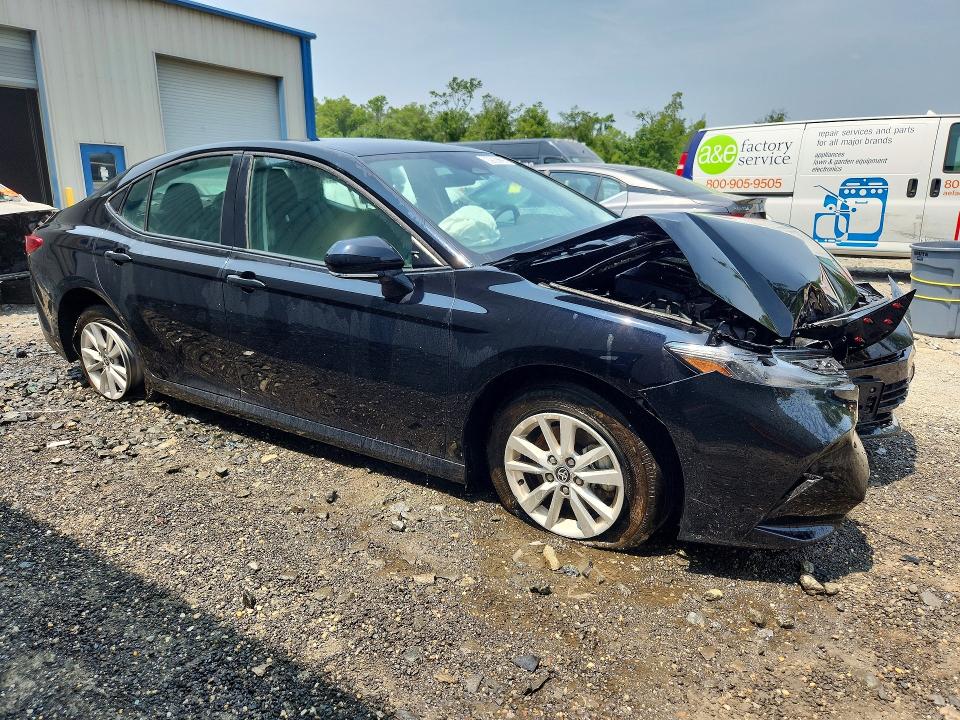 2025 Toyota Camry VIN 4T1DAACK5SU138271 COPART salvage auction — FRONT END, Md - Certificate Of Title, sold $7,400 on 2026-08-03 (photo 4)
