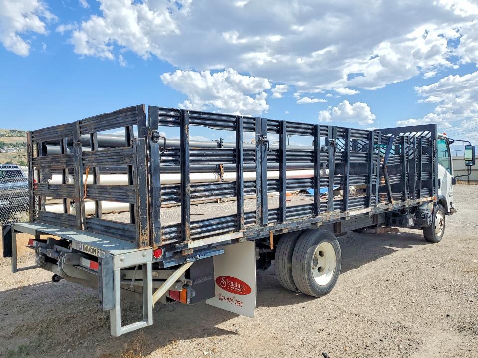 2019 Isuzu Npr VIN 54DC4W1C1KS806574 COPART salvage auction — MINOR DENT/SCRATCHES, Salvage Title, sold $10,300 on 2026-07-23 (photo 3)