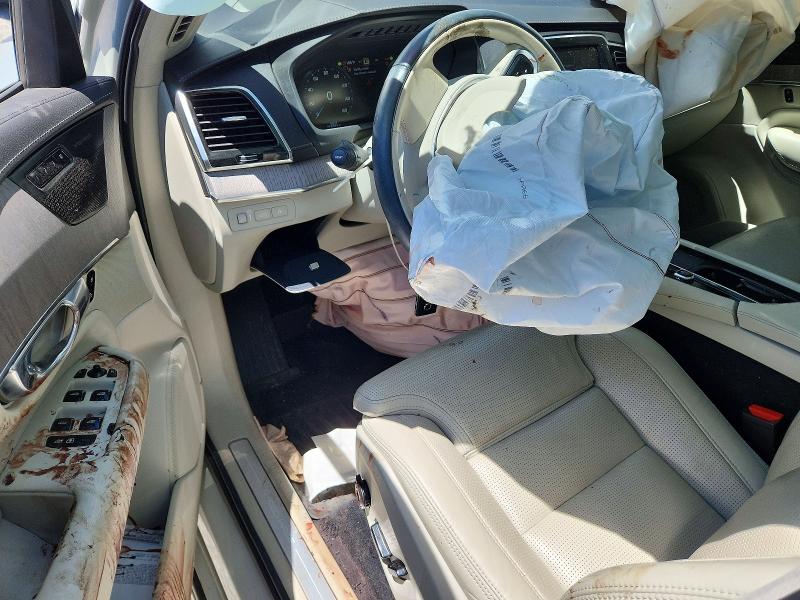 2022 Volvo Xc90 VIN YV4H600L8N1856320 COPART salvage auction — FRONT END, Co - Public - Salvage Title, sold $12,900 on 2026-08-20 (photo 8)