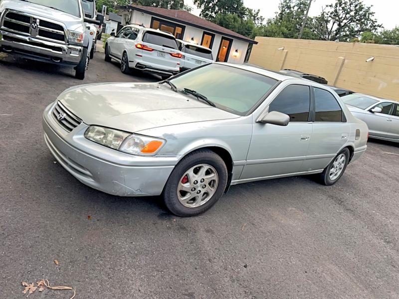 2000 Toyota Camry VIN JT2BG22K2Y0450820 COPART salvage auction — NORMAL WEAR, Fl - Certificate Of Title (P), sold $475 on 2026-07-31 (photo 2)
