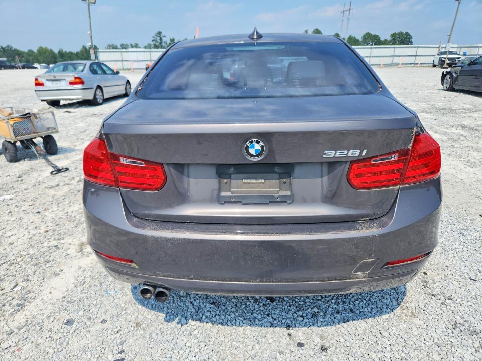 2014 BMW 3er VIN WBA3A5G55ENP33175 COPART salvage auction — REAR END, Ga - Certificate Of Title, sold $250 on 2026-08-05 (photo 6)