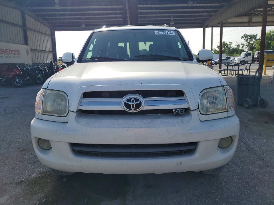 2006 Toyota Sequoia VIN 5TDZT38AX6S280819 COPART salvage auction — MINOR DENT/SCRATCHES, FL - CERT OF TITLE SLVG REBUILDABLE, sold $375 on 2026-07-28 (photo 5)