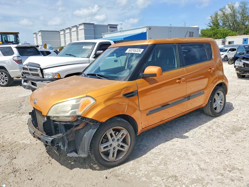 2011 Kia Soul VIN KNDJT2A20B7318136 COPART salvage auction — FRONT END, FL - CERT OF TITLE SLVG REBUILDABLE, sold $375 on 2026-07-24 (photo 1)