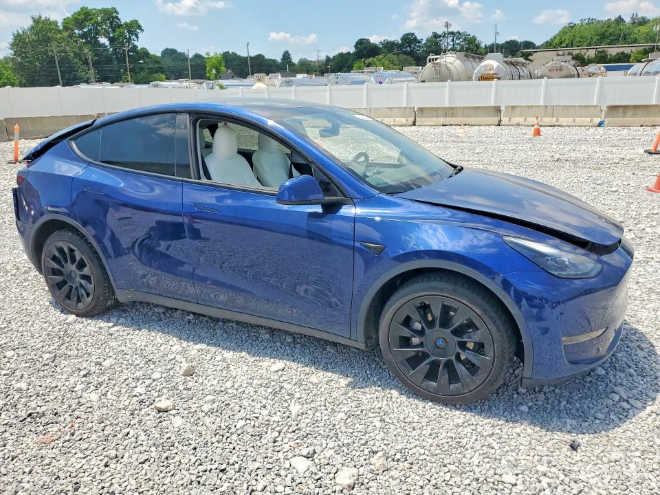 2022 Tesla Model y VIN 7SAYGDEE4NF532132 COPART salvage auction — REAR END, Oh - Cert Of Title-Salvage, sold $10,100 on 2026-07-31 (photo 4)