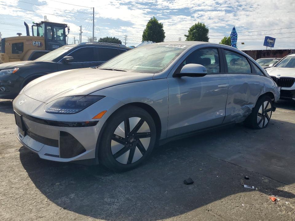 2024 Hyundai Ioniq 6 VIN KMHM24AB0RA058213 — COPART salvage auction photo