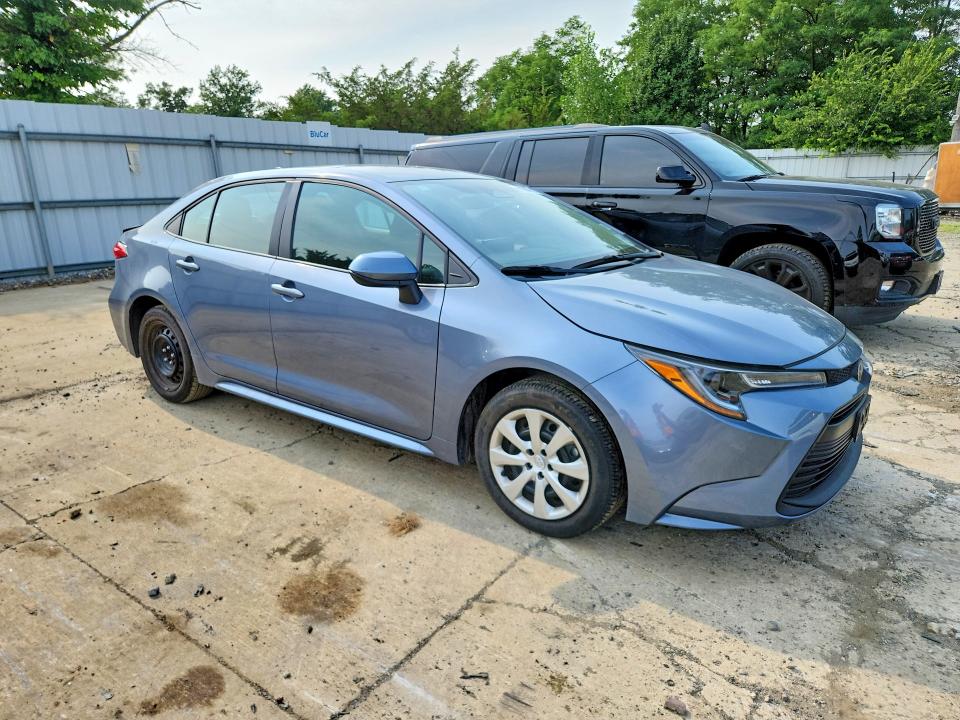 2025 Toyota Corolla VIN 5YFB4MDEXSP313785 COPART salvage auction — REAR END, Salvage Title, sold $11,700 on 2026-07-28 (photo 4)