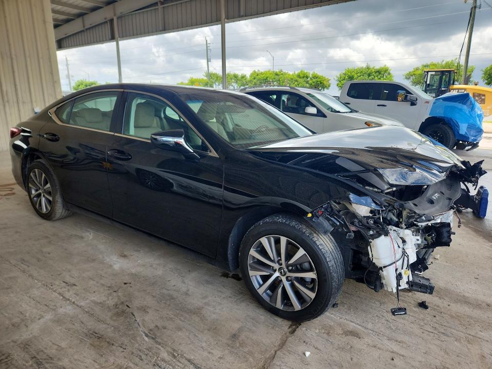 2020 Lexus VIN 58ACZ1B19LU070774 COPART salvage auction — FRONT END, Fl - Certificate Of Destruction, sold $7,000 on 2026-07-29 (photo 4)