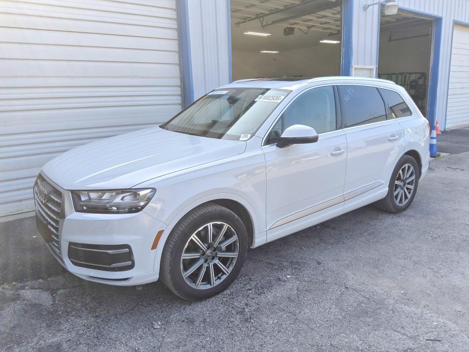 2019 Audi Q7 VIN WA1LHAF71KD026709 COPART salvage auction — MINOR DENT/SCRATCHES, Oh - Certificate Of Title (P), sold $10,600 on 2026-08-25 (photo 1)