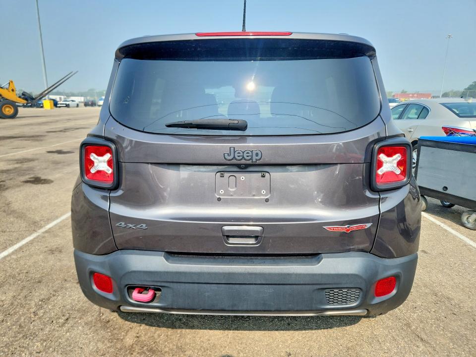 2019 Jeep Renegade VIN ZACNJBC19KPJ90393 COPART salvage auction — MINOR DENT/SCRATCHES, OH - CERT OF TITLE-REPOSSESSION, sold $750 on 2026-07-29 (photo 6)