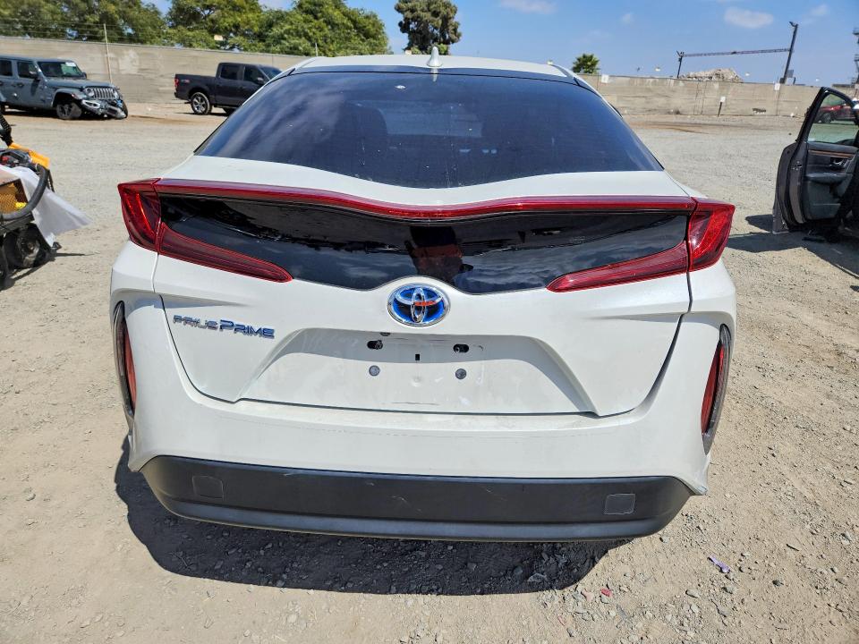 2018 Toyota Prius VIN JTDKARFP0J3071682 COPART salvage auction — FRONT END, Ca - Salvage Certificate, sold $5,700 on 2026-07-17 (photo 6)