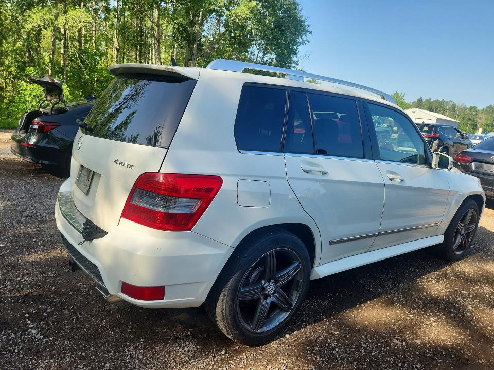 2012 Mercedes-benz Glk-klasse VIN WDCGG8HB8CF734721 COPART salvage auction — MINOR DENT/SCRATCHES, On - Permit No Brand - Unfit, sold $2,650 on 2026-07-22 (photo 3)