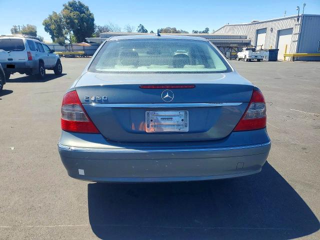 2007 Mercedes-benz E-class VIN WDBUF56X27B067021 COPART salvage auction — MINOR DENT/SCRATCHES, CA - DIS/DLR/EXP ONLY CLEAN TITLE, sold $425 on 2026-08-17 (photo 6)