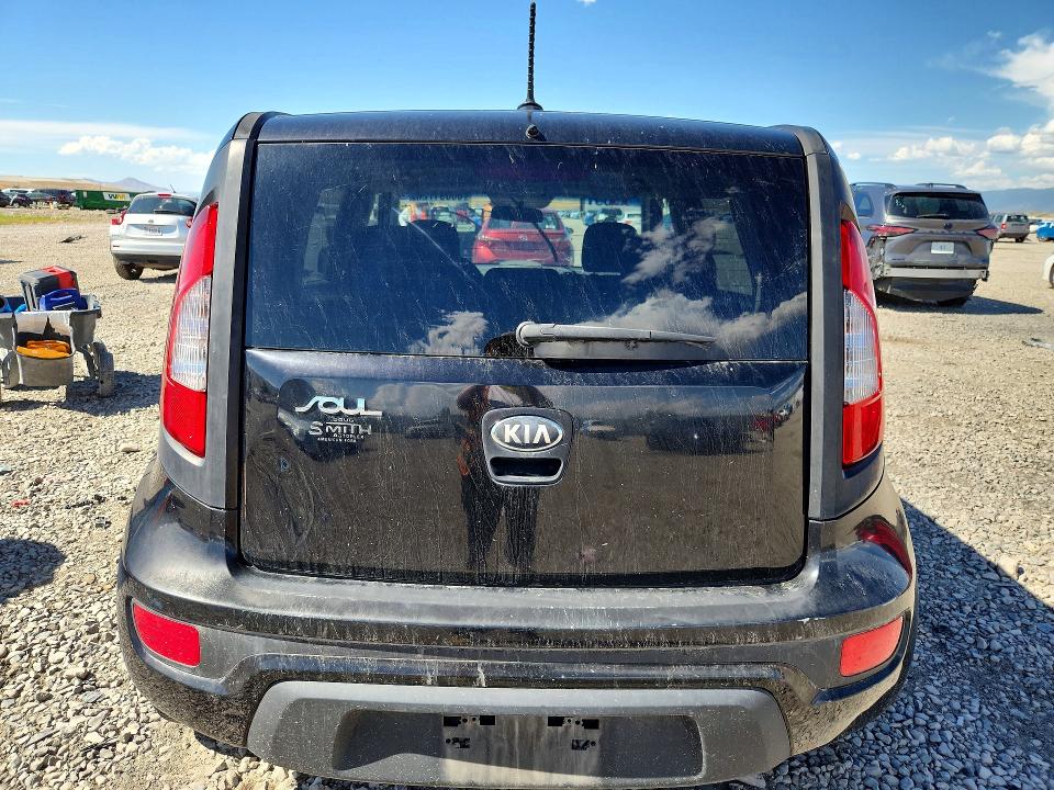 2013 Kia Soul VIN KNDJT2A67D7614213 COPART salvage auction — MINOR DENT/SCRATCHES, Ut - Certificate Of Title, sold $150 on 2026-07-18 (photo 6)