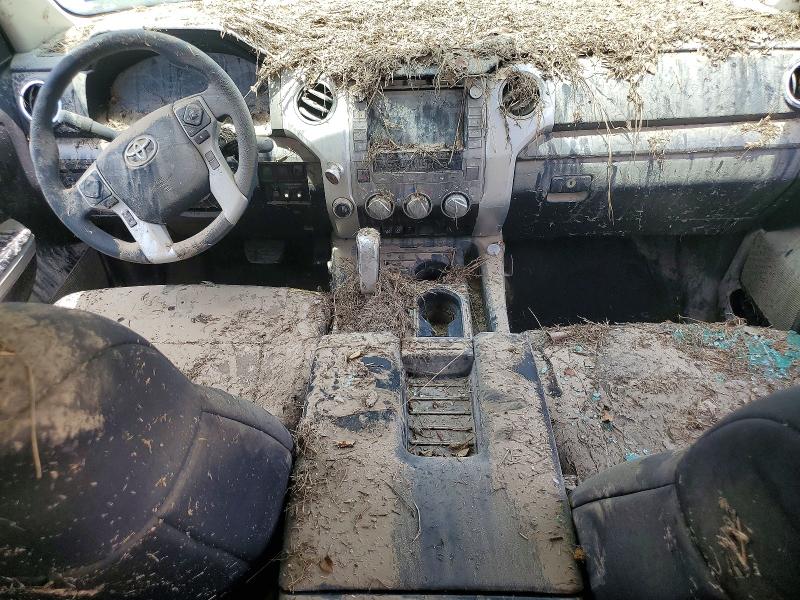 2020 Toyota Tundra VIN 5TFDY5F14LX891221 COPART salvage auction — WATER/FLOOD, Tx - Salvage Title-Flood Damage, sold $10,600 on 2026-07-29 (photo 8)