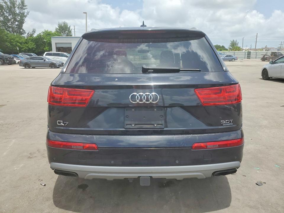2017 Audi Q7 VIN WA1LAAF71HD049632 COPART salvage auction — SIDE, FL - CERT OF TITLE SLVG REBUILDABLE, sold $3,650 on 2026-07-22 (photo 6)
