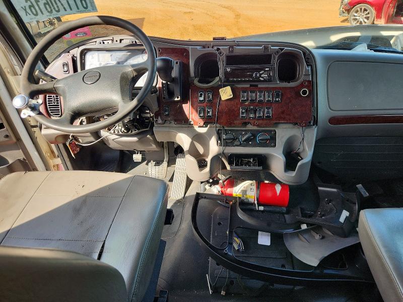 2019 Freightliner M2 106 VIN 1FVACWFC5KHKL9004 COPART salvage auction — FRONT END, AL - CERT OF TITLE-SALVAGE TITLE, sold $17,600 on 2026-08-20 (photo 8)