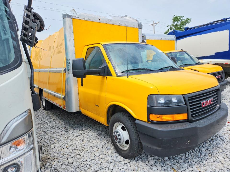 2022 Gmc Savana VIN 7GZ37TC75NN002441 COPART salvage auction — ROOF, Salvage Title, sold $2,550 on 2026-07-29 (photo 4)