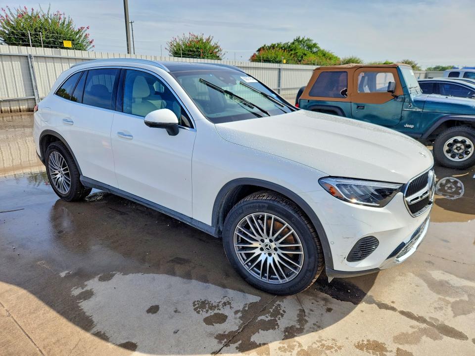2025 Mercedes-benz Glc VIN W1NKM4HB4SF287829 COPART salvage auction — WATER/FLOOD, Tx - Salvage Title-Flood Damage, sold $11,000 on 2026-07-30 (photo 4)