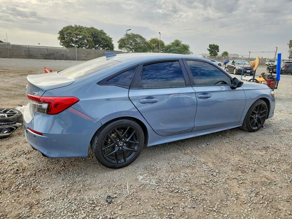 2022 Honda Civic VIN 2HGFE2F52NH552582 COPART salvage auction — REAR END, Ca - Salvage Certificate, sold $7,500 on 2026-07-31 (photo 3)