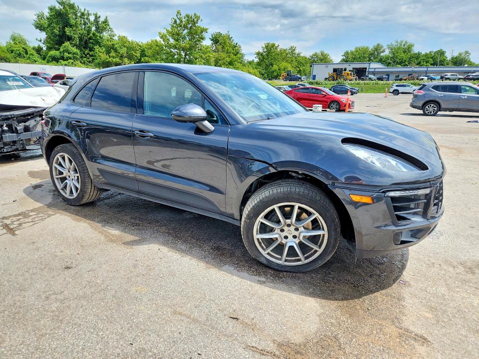 2017 Porsche Macan VIN WP1AA2A58HLB81848 COPART salvage auction — FRONT END, Mo - Certificate Of Title, sold $4,200 on 2026-08-04 (photo 4)