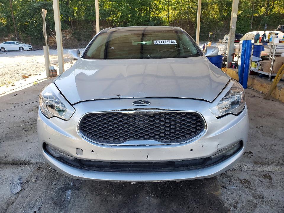 2015 Kia K900 VIN KNALW4D48F6017096 COPART salvage auction — MINOR DENT/SCRATCHES, Fl - Certificate Of Title (P), sold $150 on 2026-07-28 (photo 5)