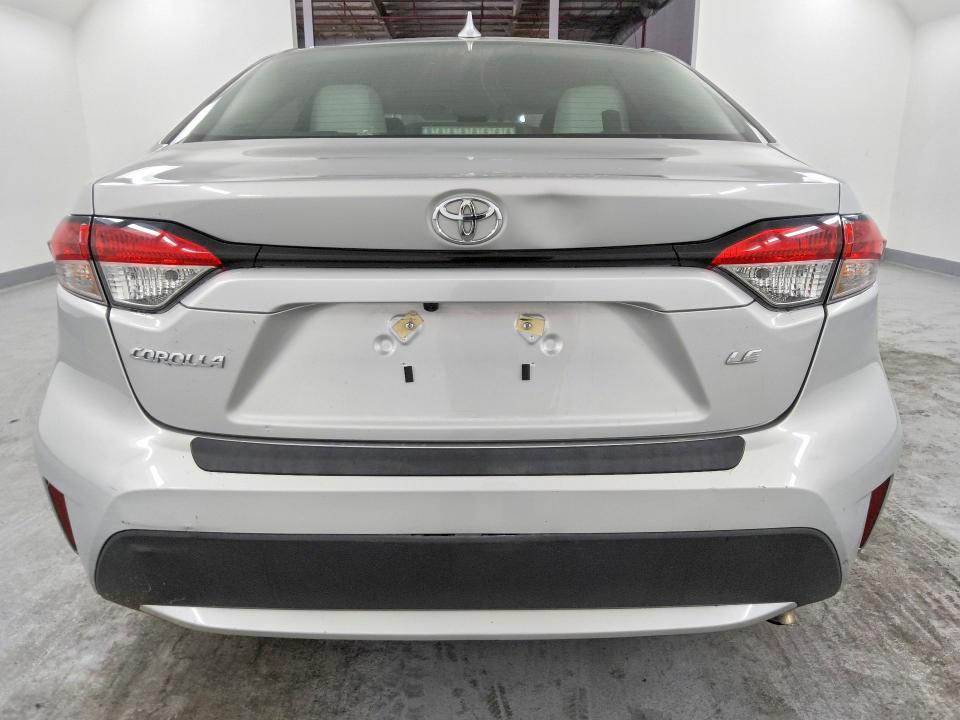 2021 Toyota Corolla VIN 5YFHPMAE1MP152963 COPART salvage auction — NORMAL WEAR, CA - CERTIFICATE OF TITLE, sold $11,300 on 2026-07-28 (photo 6)