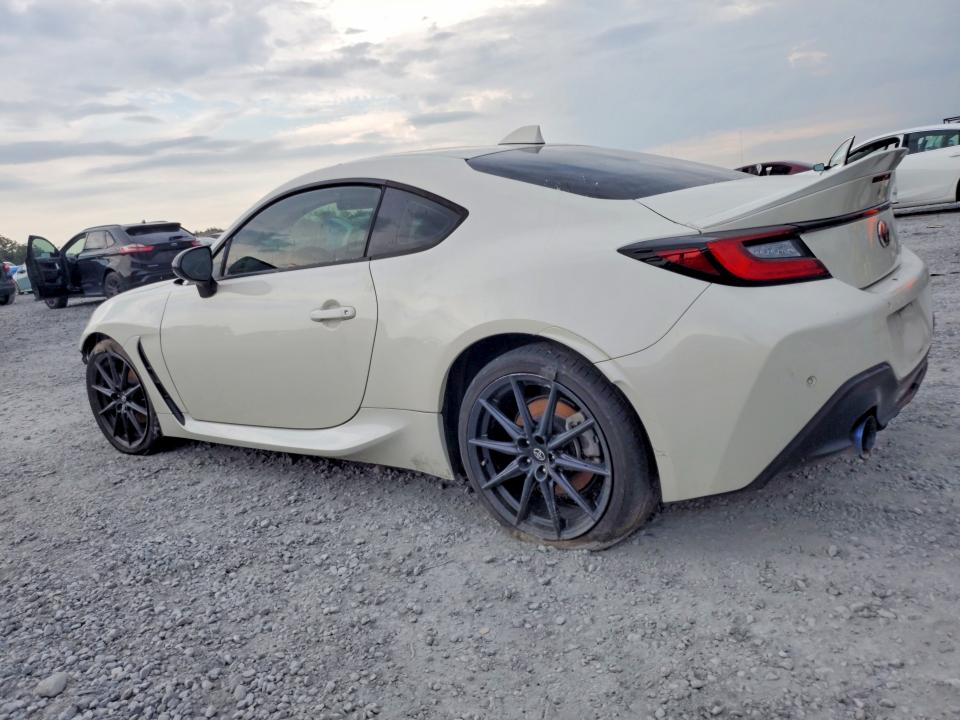 2023 Toyota Gr 86 VIN JF1ZNBF13P8750577 COPART salvage auction — FRONT END, Fl - Certificate Of Title, sold $10,300 on 2026-07-24 (photo 2)