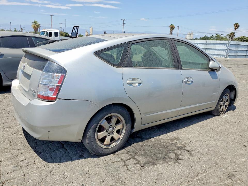 2004 Toyota Prius VIN JTDKB20U340095032 COPART salvage auction — MINOR DENT/SCRATCHES, Ca - Lien Papers-Clean Or Ac, sold $300 on 2026-07-30 (photo 3)