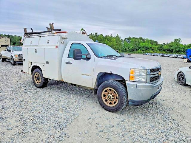 2014 Chevrolet Silverado VIN 1GB3KZCG5EF123256 COPART salvage auction — MINOR DENT/SCRATCHES, Ga - Certificate Of Title (P), sold $550 on 2026-07-22 (photo 4)