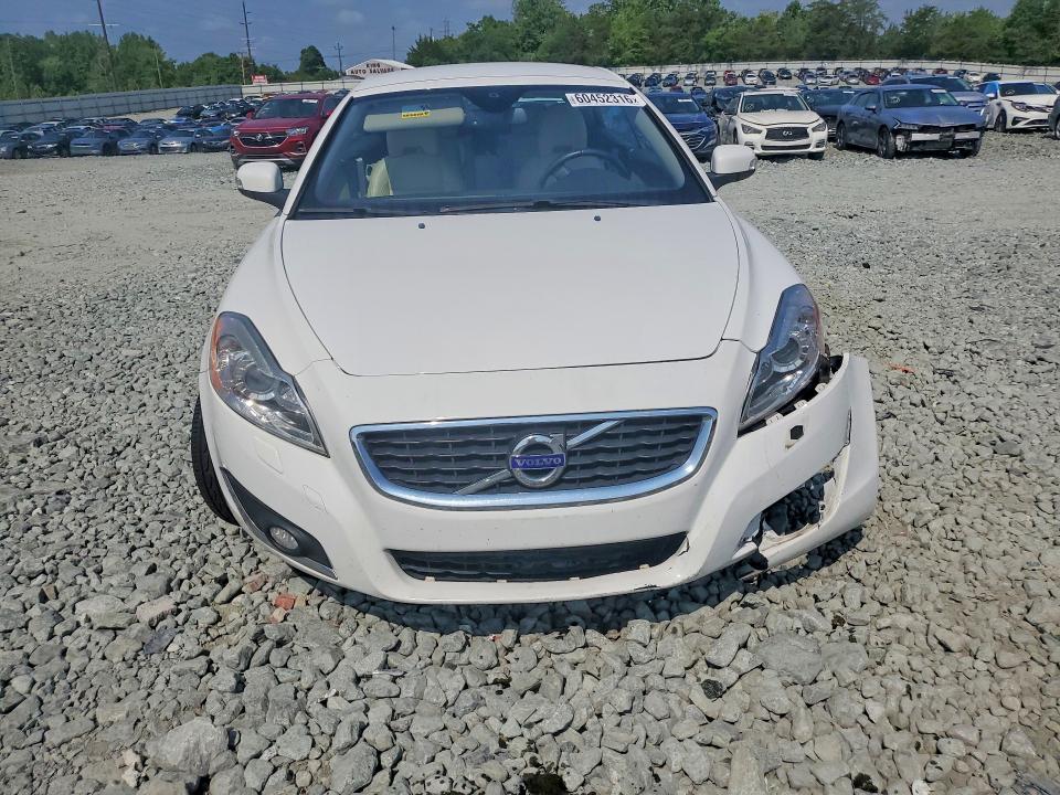 2013 Volvo C70 VIN YV1672MC4DJ138897 COPART salvage auction — MECHANICAL, NC - SALVAGE CERTIFICATE OF TITLE, sold $325 on 2026-08-05 (photo 5)