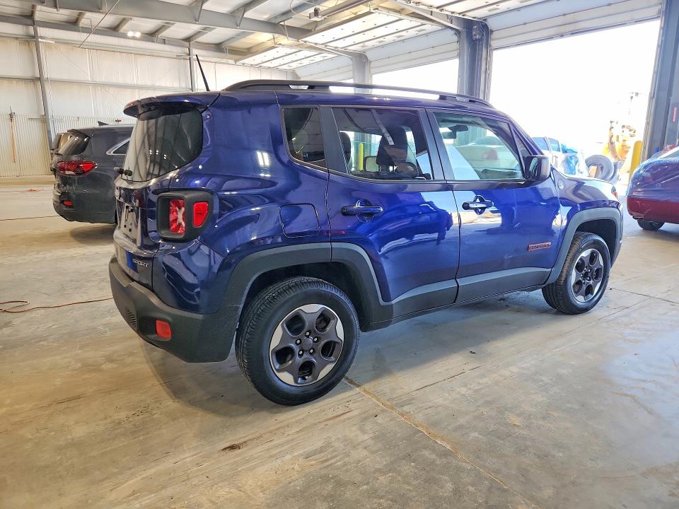 2017 Jeep Renegade VIN ZACCJBAB5HPG56478 COPART salvage auction — HAIL, Salvage Title, sold $3,000 on 2026-08-18 (photo 3)