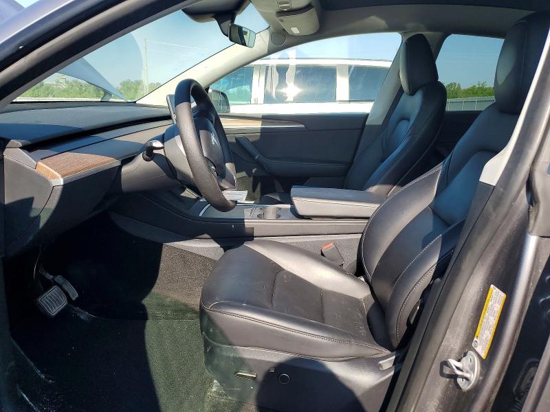 2025 Tesla Model y VIN 7SAYGDEE9SF275268 COPART salvage auction — SIDE, ON - PERMIT NO BRAND - UNFIT, sold $9,500 on 2026-07-23 (photo 7)