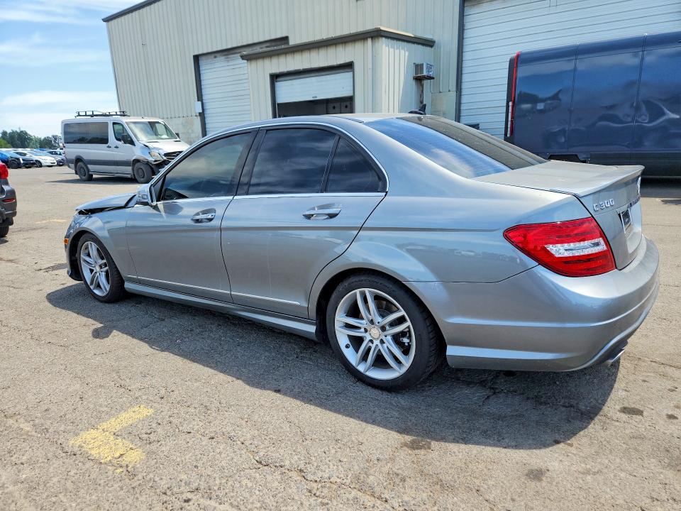 2013 Mercedes-benz C-klasse VIN WDDGF8AB0DA786870 COPART salvage auction — FRONT END, Or - Salvage Title Certificate, sold $2,300 on 2026-08-17 (photo 2)