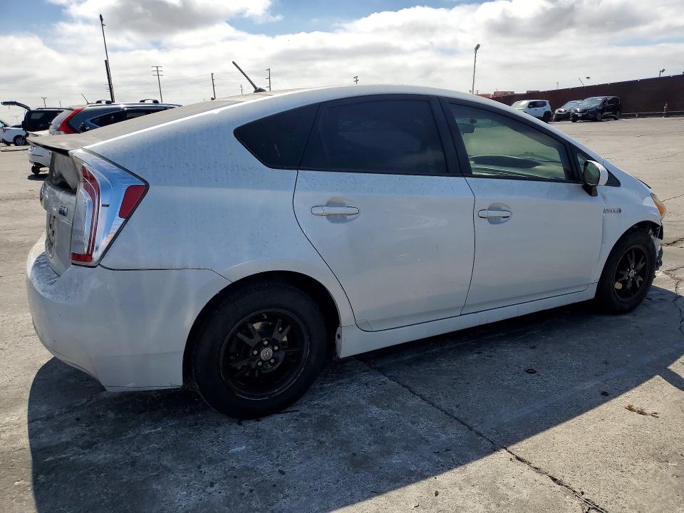 2014 Toyota Prius VIN JTDKN3DU4E0380735 COPART salvage auction — FRONT END, Ca - Salvage Certificate, sold $200 on 2026-07-29 (photo 3)