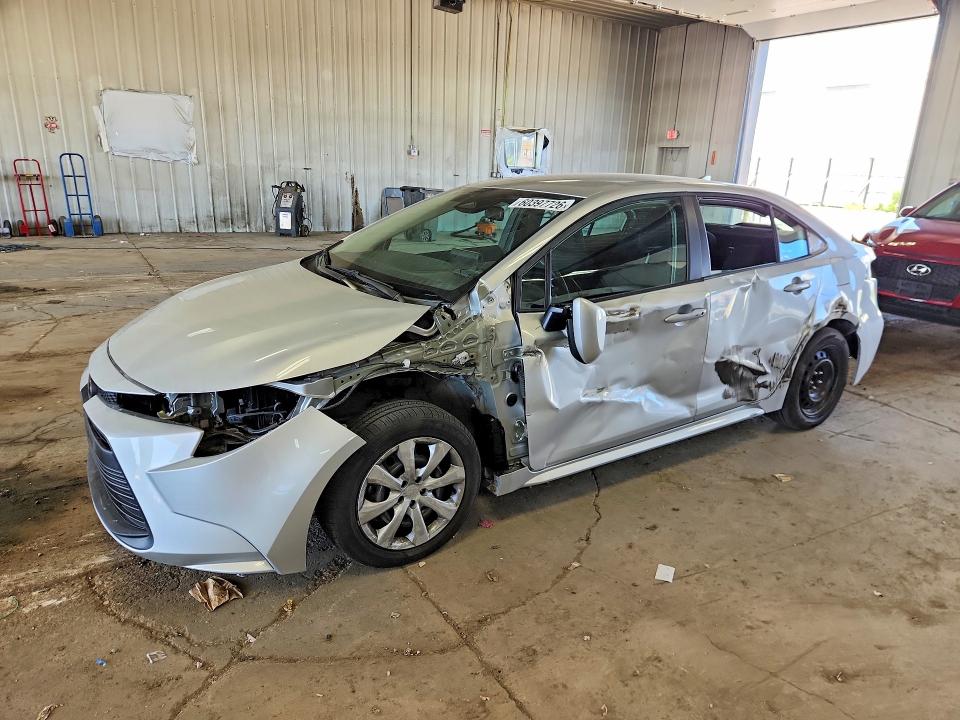 2025 Toyota Corolla VIN 5YFB4MDE6SP297570 COPART salvage auction — SIDE, Wi - Cert Of Title-Claim Paid, sold $4,250 on 2026-07-27 (photo 1)