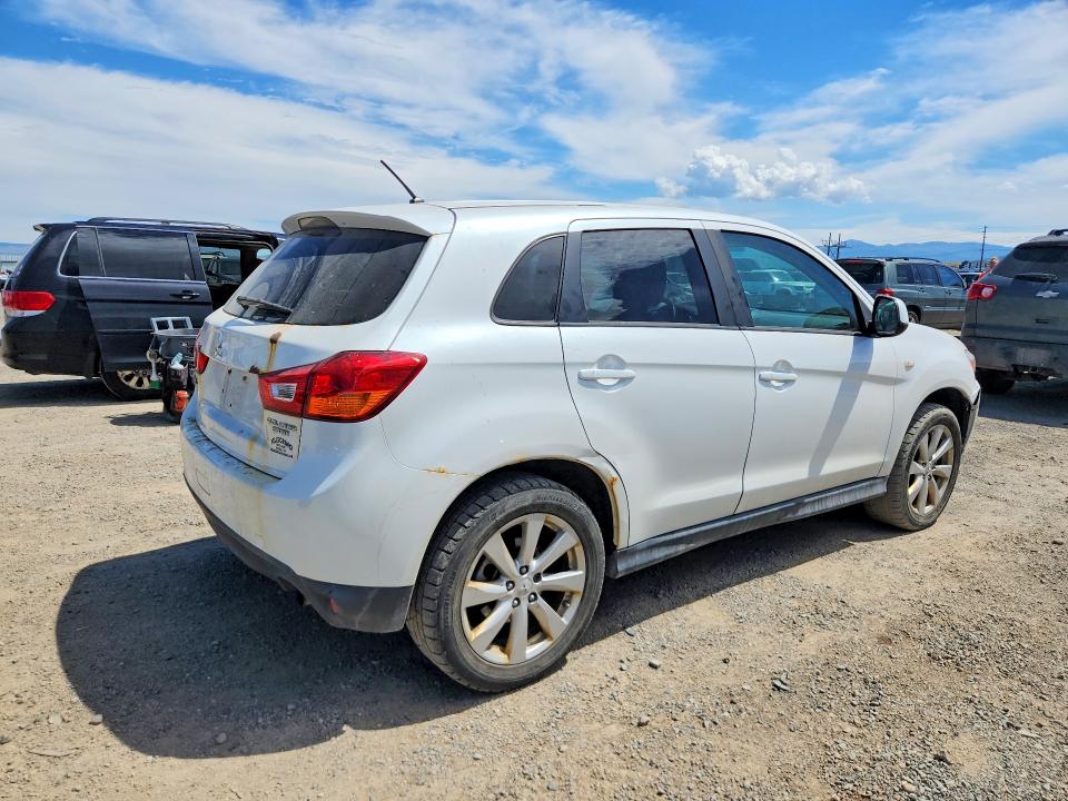 2015 Mitsubishi Outlander sport VIN 4A4AR3AWXFE046955 COPART salvage auction — NORMAL WEAR, MT - CERTIFICATE OF TITLE, sold $1,400 on 2026-08-02 (photo 3)