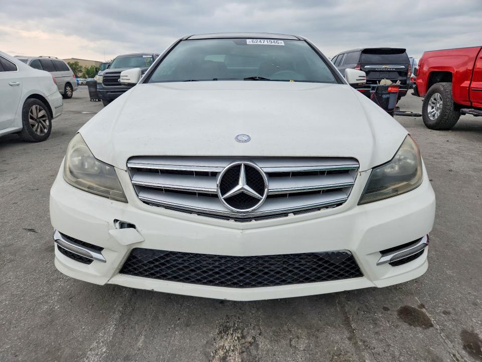 2013 Mercedes-benz C-klasse VIN WDDGJ4HB6DF990105 COPART salvage auction — FRONT END, Fl - Certificate Of Title, sold $4,000 on 2026-08-14 (photo 5)