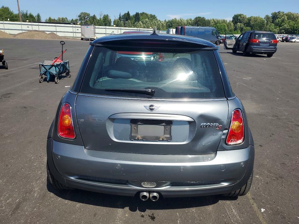 2002 Mini Cooper VIN WMWRE33452TD52727 COPART salvage auction — UNDERCARRIAGE, Or - Salvage Title Certificate, sold $725 on 2026-08-12 (photo 6)