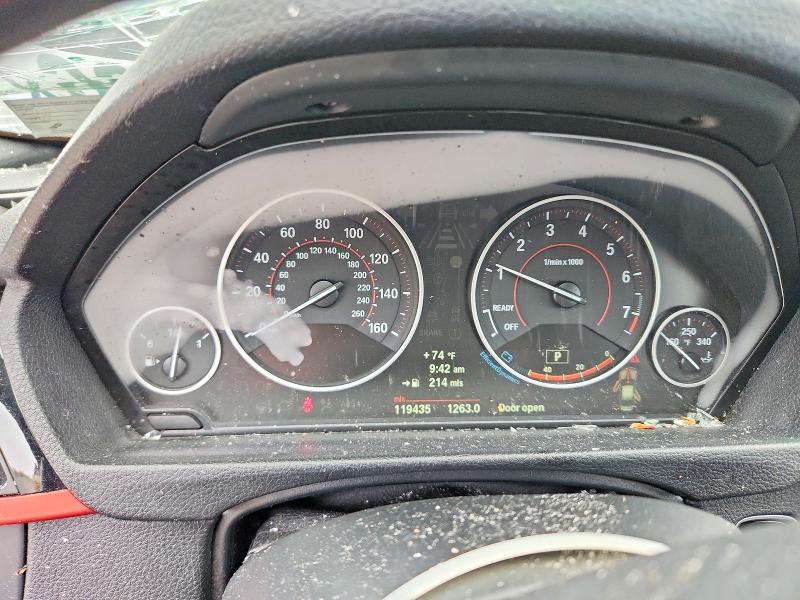 2013 BMW 3er VIN WBA3B3C53DF532620 COPART salvage auction — ROOF, Va - Certificate Of Title, sold $1,050 on 2026-07-22 (photo 9)