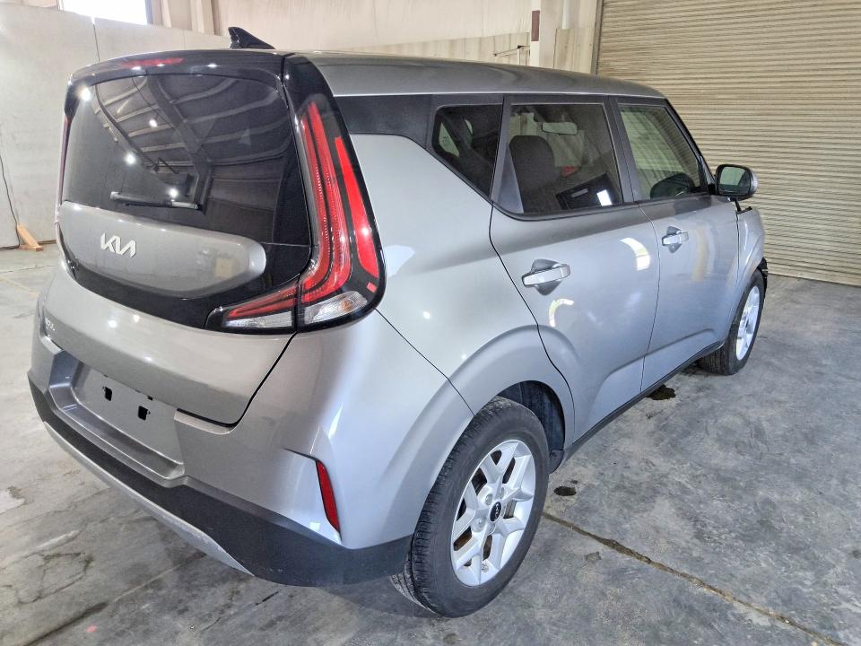 2015 Kia Soul VIN KNDJN2A2XF7771311 COPART salvage auction — FRONT END, VA - CERTIFICATE OF TITLE, sold $1,100 on 2026-07-16 (photo 3)